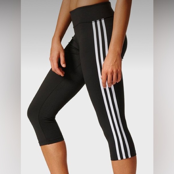 Women’s Adidas climalite cropped leggings size Small - Picture 1 of 7